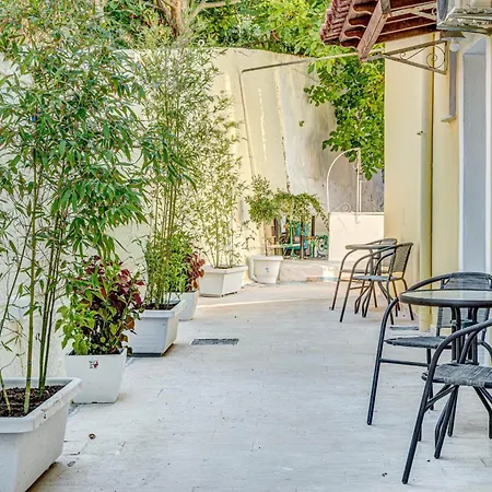 Old Well Apartament *